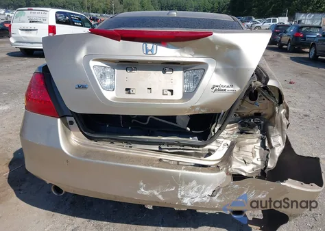 2006 Honda Accord Sdn Ex-L V6 z USA, uszkodzony, nr VIN 1HGCM66556A024337